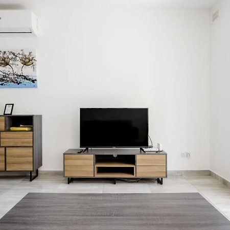 F12 Room 2, Private Room Two Single Beds Privated Bathroom In Shared Flat Msida Εξωτερικό φωτογραφία
