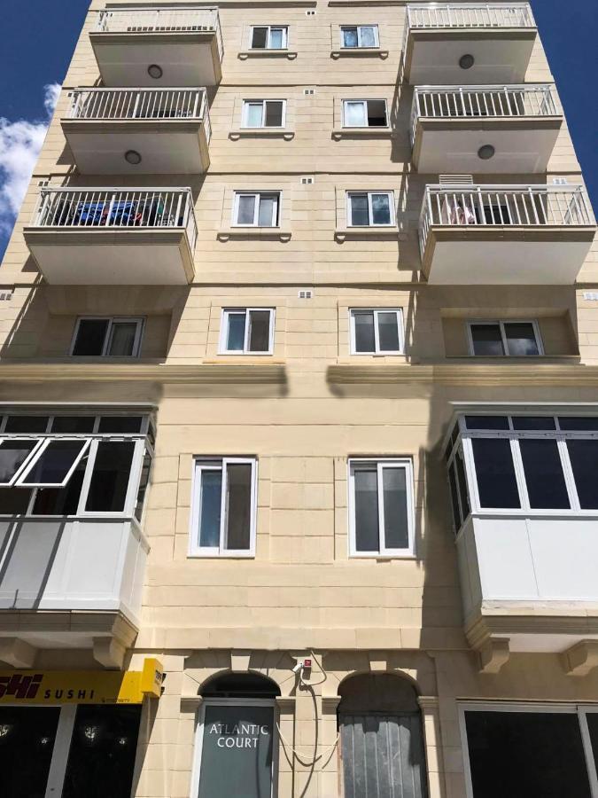 F12 Room 2, Private Room Two Single Beds Privated Bathroom In Shared Flat Msida Εξωτερικό φωτογραφία