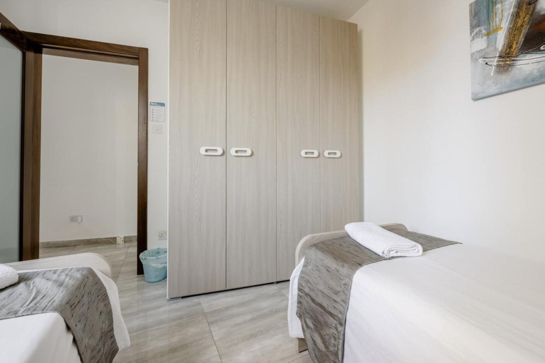 F12 Room 2, Private Room Two Single Beds Privated Bathroom In Shared Flat Msida Εξωτερικό φωτογραφία